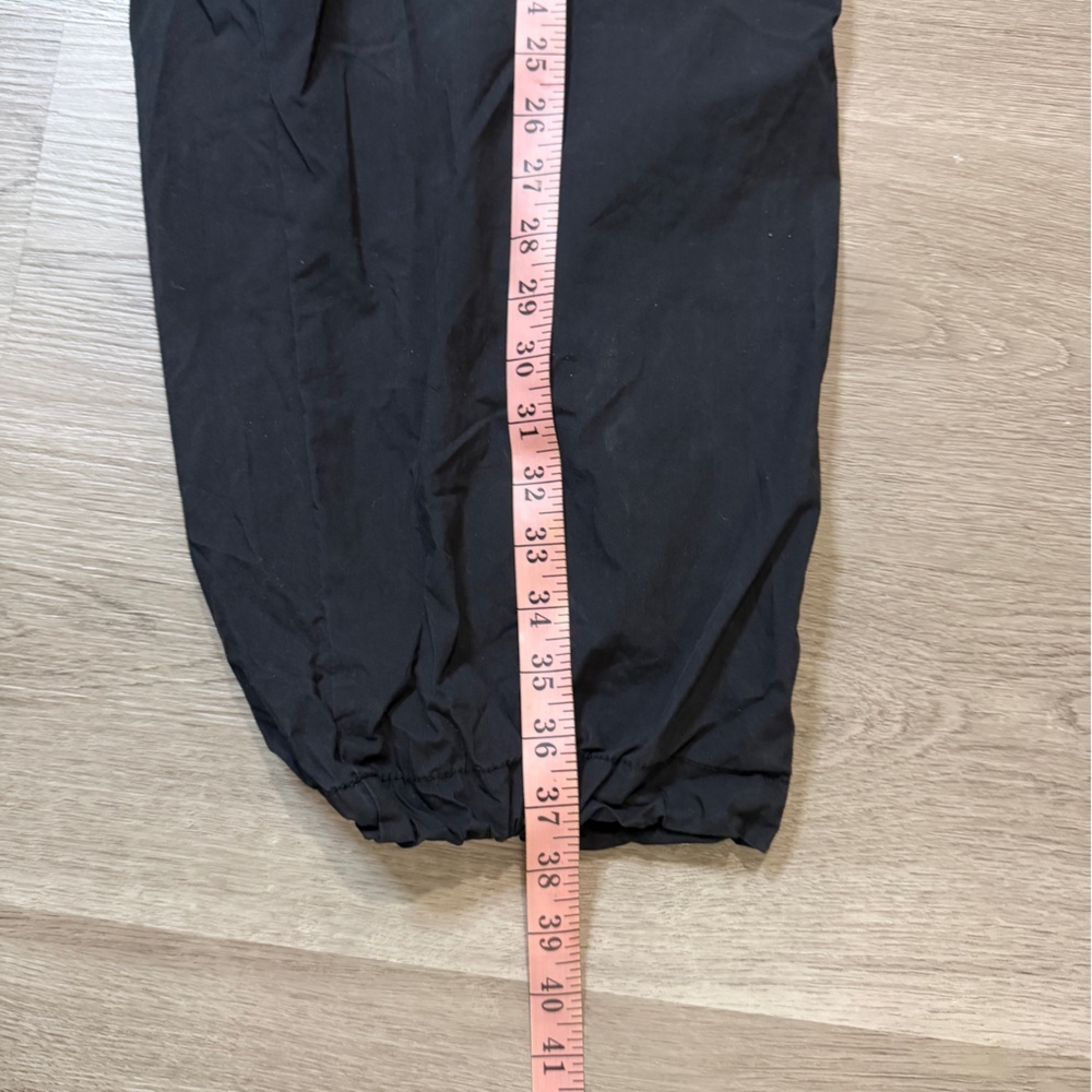 Uniqlo Women’s  Dark Cargo Pants - Picture 8 of 10